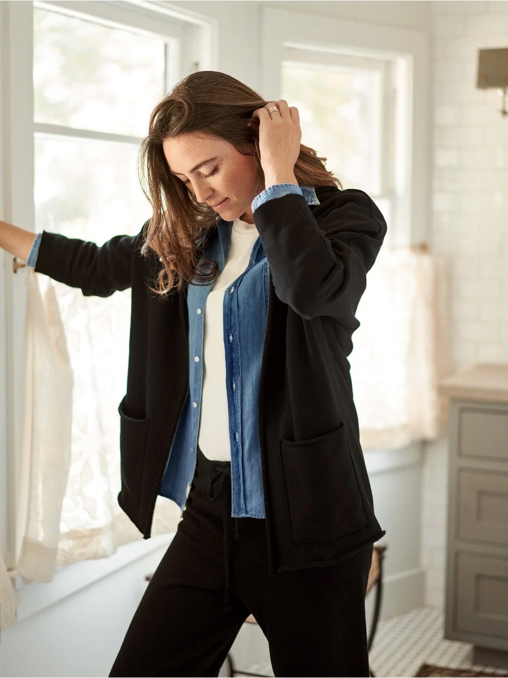 Frank & Eileen Beach Cardigan in black